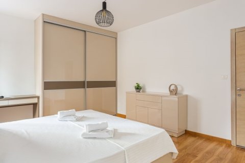 2 dormitorios Apartment en Budva, Montenegro No. 66779 6