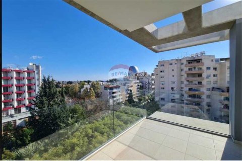 3 bedrooms Penthouse in Limassol, Cyprus No. 71696 1