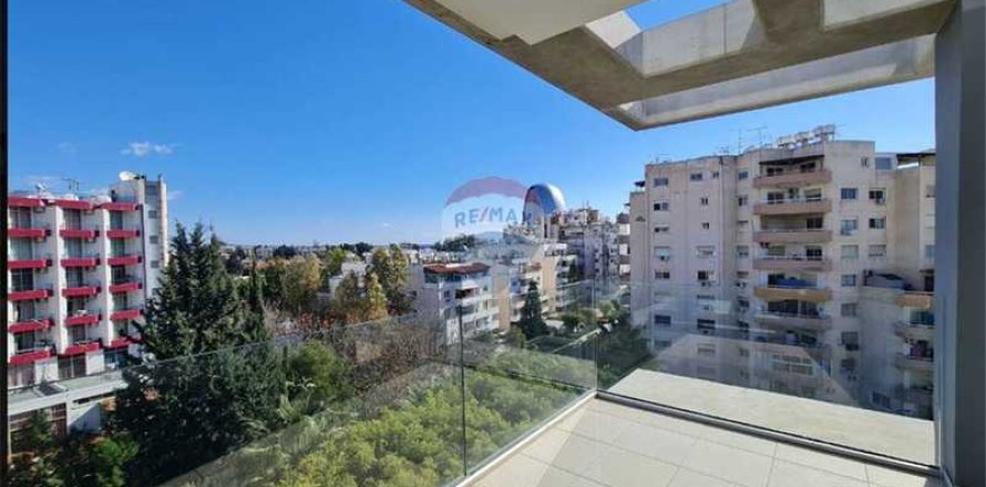 3 bedrooms Penthouse in Limassol, Cyprus No. 71696