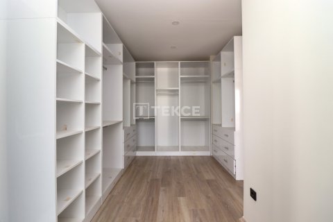 5+1 Apartment in Erdemli, Turkey No. 13347 29