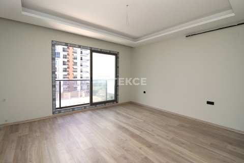 5+1 Apartment in Erdemli, Turkey No. 13347 16