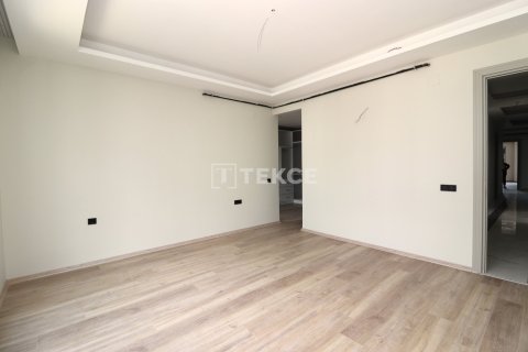 5+1 Apartment en Erdemli, Turkey No. 13347 15