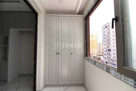 5+1 Apartment in Erdemli, Turkey No. 13347 13