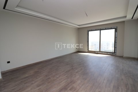 5+1 Apartment in Erdemli, Turkey No. 13347 8