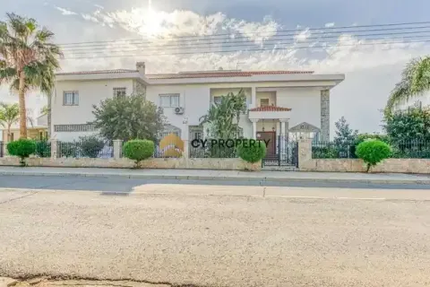 6 bedrooms House in Ayia Napa, Cyprus No. 31456 1