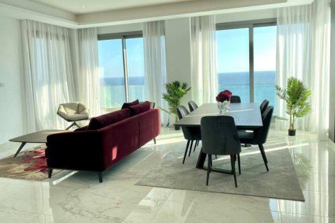 2 dormitorios Apartment en Limassol, Cyprus No. 51500 2