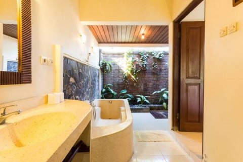 2 bedrooms Villa in Canggu, Indonesia No. 23023 5