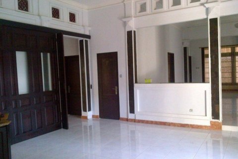 7 bedrooms House in Denpasar, Indonesia No. 23012 14