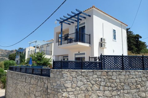 2 bedrooms House in Chania, Greece No. 24164 1