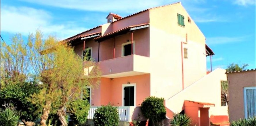 7 bedrooms Hotel in Corfu, Greece No. 56686