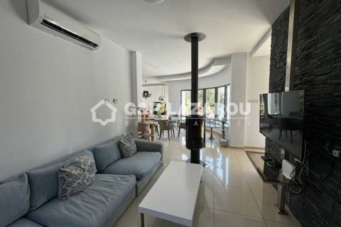 4 dormitorios House en Latsia, Cyprus No. 39958 10