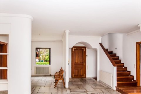 6 bedrooms Villa in Athens, Greece No. 49880 6