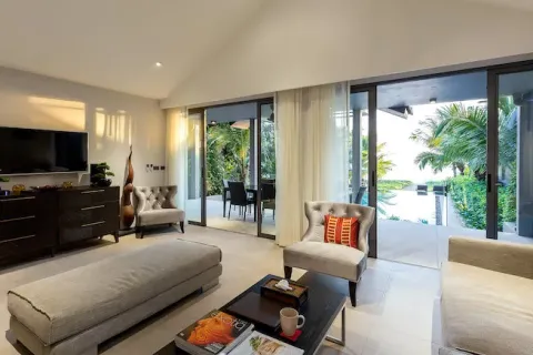 4 bedrooms Villa in Phuket, Thailand No. 3136 4