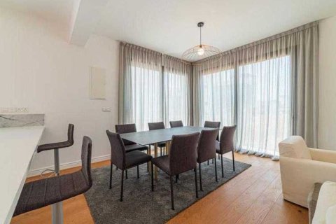 2 bedrooms Apartment in Limassol, Cyprus No. 46363 3