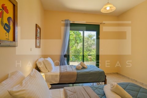 3 bedrooms Villa in Crete, Greece No. 24318 21