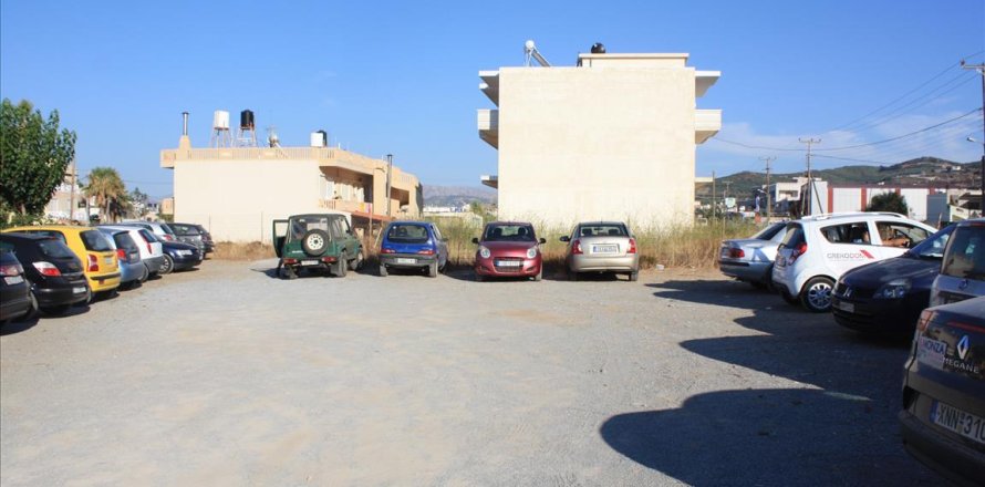 955m² Land à Chania, Greece No. 57962