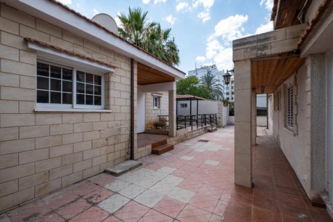 145m² Villa à Nicosia, Cyprus No. 47258 10