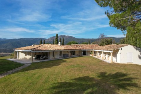 13 bedrooms House in Cogolin, France No. 68194 1