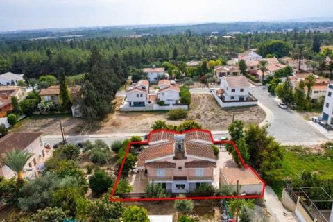 4 bedrooms House in Aglantzia, Cyprus No. 71932 1