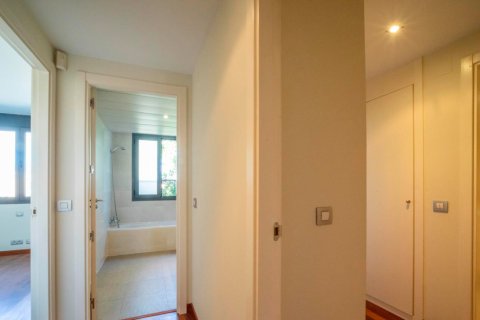 2 bedrooms Apartment in Madrid, Spain No. 26133 9