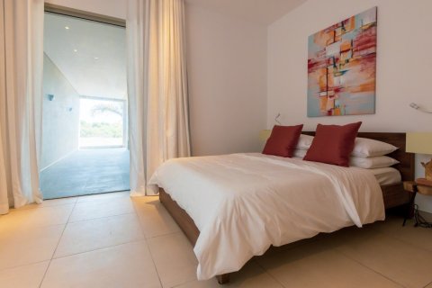 3 bedrooms Apartment in Grande Riviere Noire, Mauritius No. 60954 4