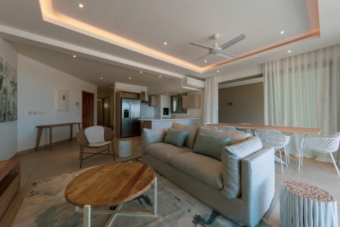 3 bedrooms Apartment in Grande Riviere Noire, Mauritius No. 60954 3