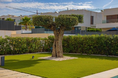 350m² Villa à Finestrat, Spain No. 26593 15