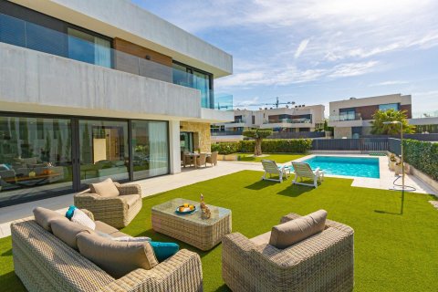 350m² Villa à Finestrat, Spain No. 26593 13