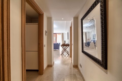 2 dormitorios Apartment en Estepona, Spain No. 25142 8