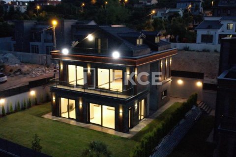 5+1 Villa in Arnavutkoey, Turkey No. 14447 25