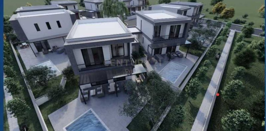 4 bedrooms House in Monagroulli, Cyprus No. 76789