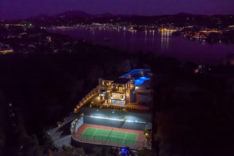 4 bedrooms Villa in Corfu, Greece No. 51812 2