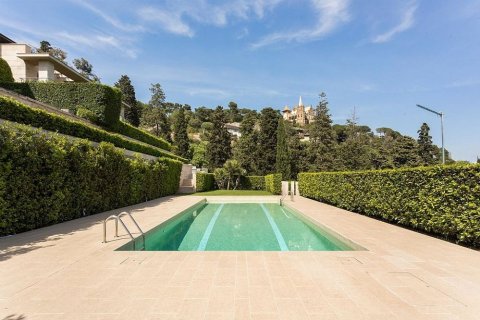 5 chambres House à Barcelona, Spain No. 25261 12