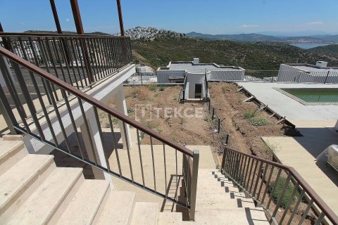 3+1 Villa in Milas, Turkey No. 12990 11