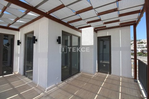 3+1 Villa en Milas, Turkey No. 12990 13