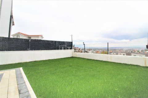 5+1 Villa in Bursa, Turkey No. 12991 3