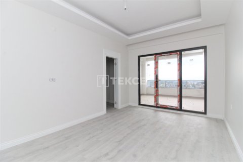 5+1 Villa in Bursa, Turkey No. 12991 15