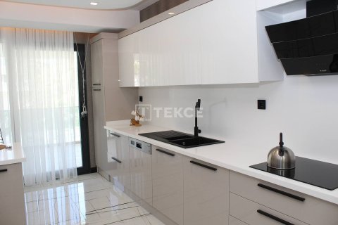 4+1 Apartment in Ankara, Turkey No. 11331 15