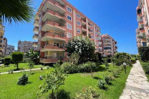 2+1 Apartment in Mahmutlar, Turkey No. 14247 6