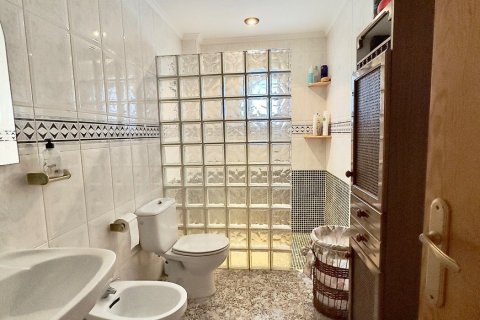 6 bedrooms Villa in Torrevieja, Spain No. 26315 4