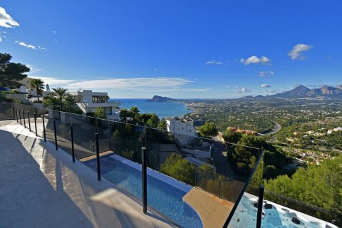 4 bedrooms Villa in Zona Altea Hills, Spain No. 26440 1