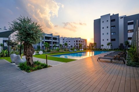 3 dormitorios Apartment en Limassol, Cyprus No. 37805 1