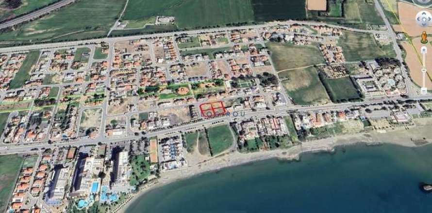 2561m² Land en Larnaca, Cyprus No. 72963