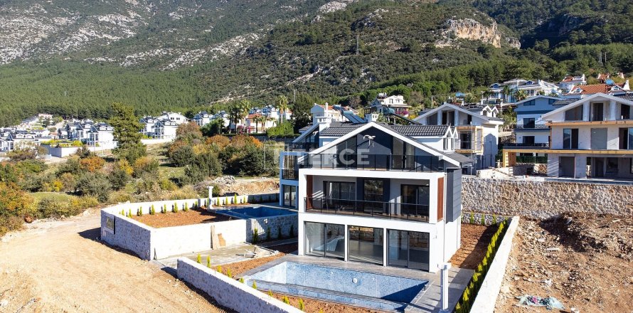 4+1 Villa in Fethiye, Turkey No. 12166