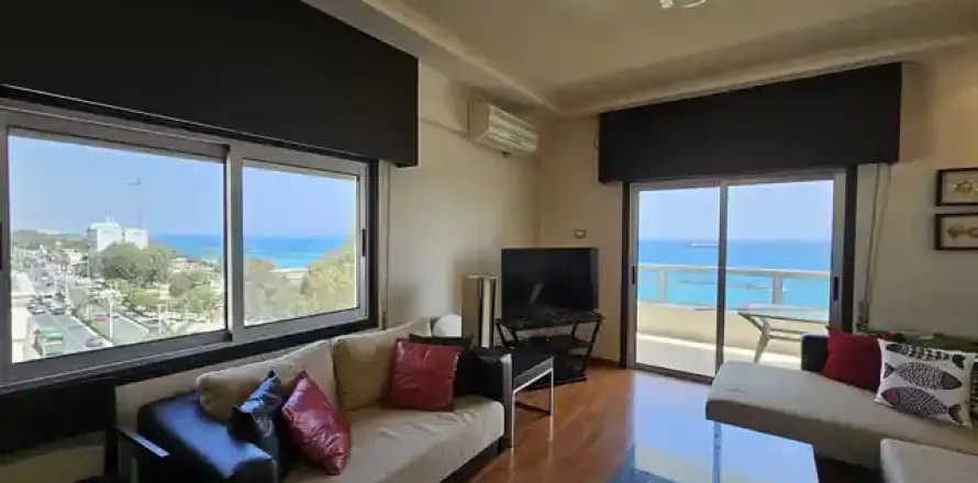 3 dormitorios Apartment en Limassol, Cyprus No. 33220