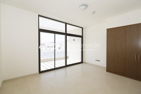 4 dormitorios Villa en  Yas Island, UAE No. 3833 11