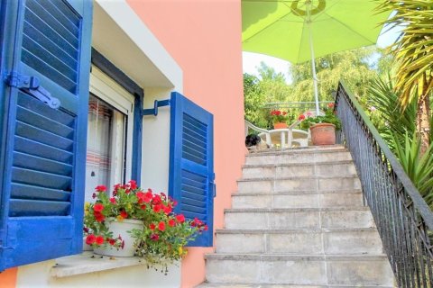 230m² House à Corfu, Greece No. 56408 4