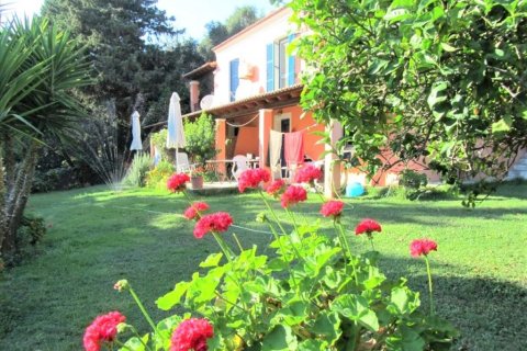 230m² House à Corfu, Greece No. 56408 14