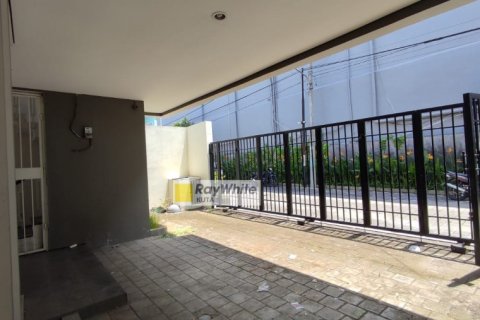 3 bedrooms House in Denpasar, Indonesia No. 23245 10