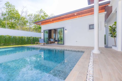 2 bedrooms Villa in Chalong, Thailand No. 1186 3